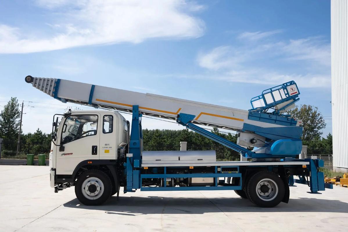 坡心镇云梯上料车租赁费用