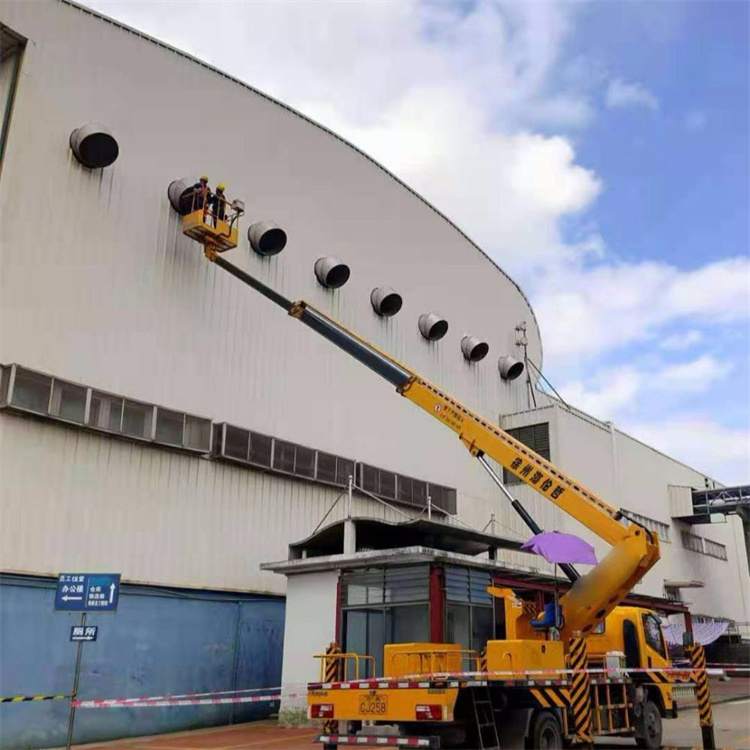 坡心镇高空作业车出租服务：专业广告牌安装解决方案