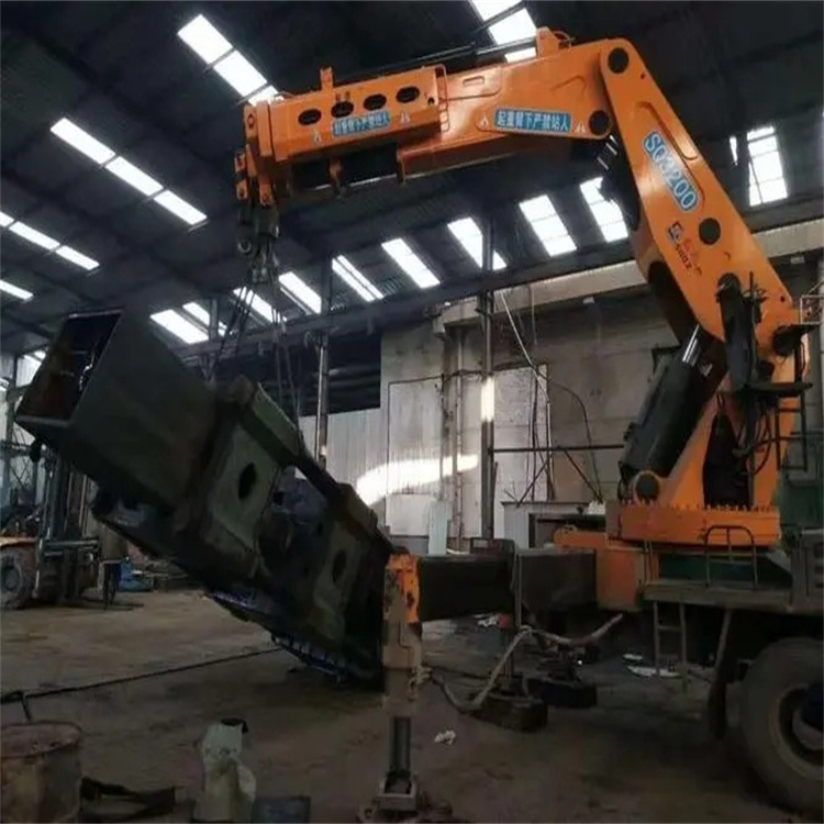 坡心镇200吨折臂吊出租