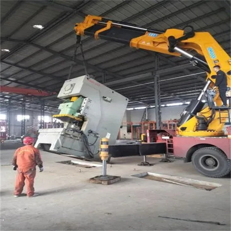 坡心镇80吨折臂吊车出租附近电话